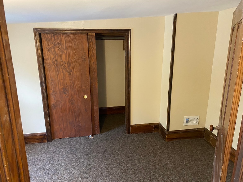 Building Photo - 307 N 5th Ave