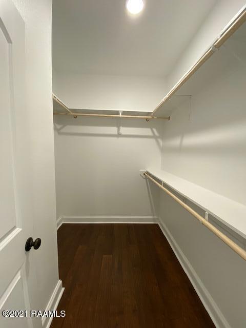 Building Photo - 300 Sparrowhawk St