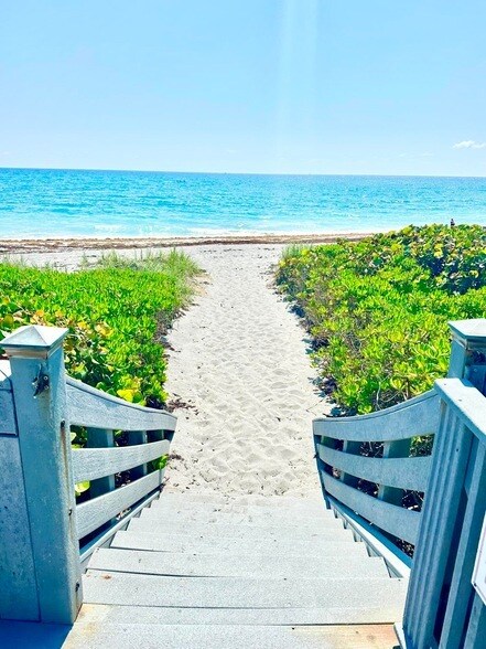 Building Photo - 420 Celestial Way