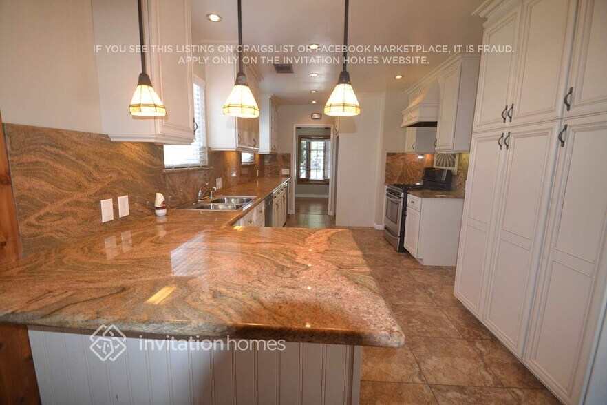 Building Photo - 14230 Enadia Way