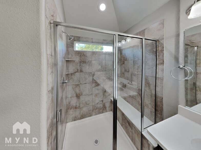 Building Photo - 4605 Elderberry St