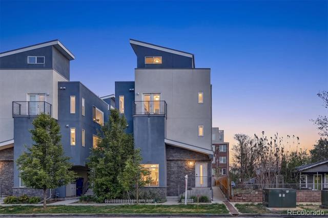 Building Photo - 4922 Lowell Blvd