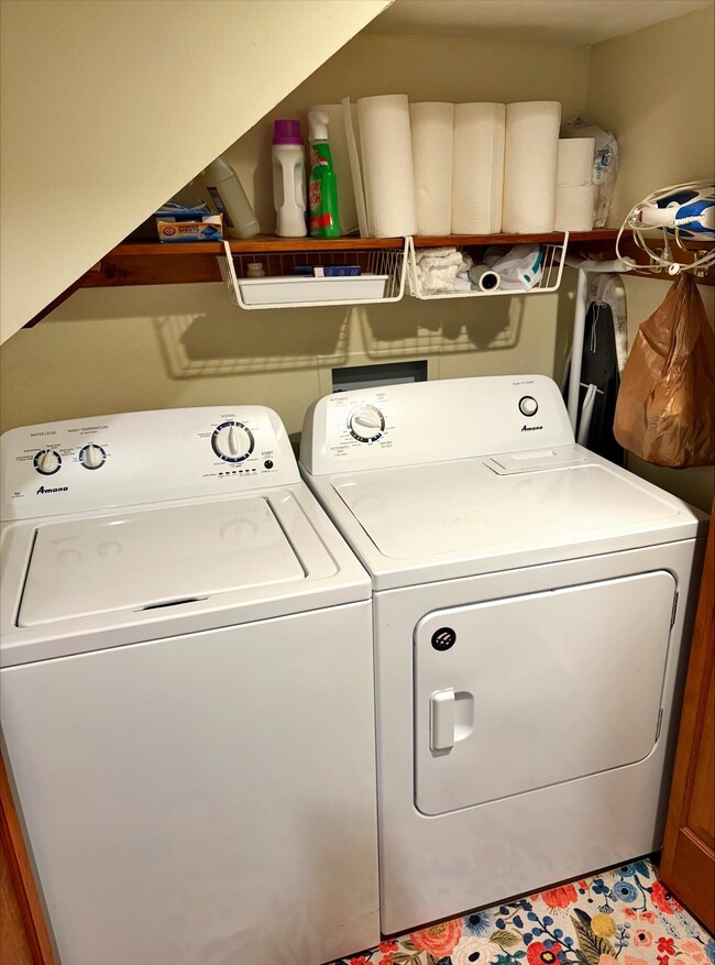 Building Photo - 20 Golf View