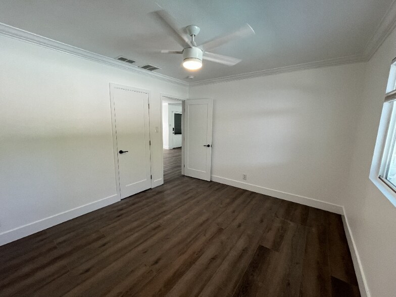 Building Photo - 3760 Cll San Antonio