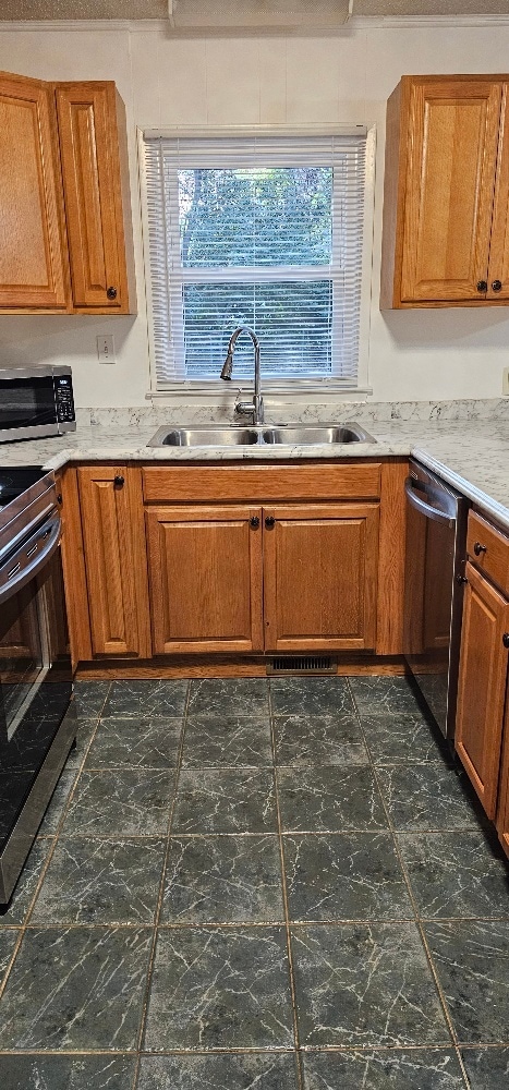 Building Photo - 2701 Patrick Rd