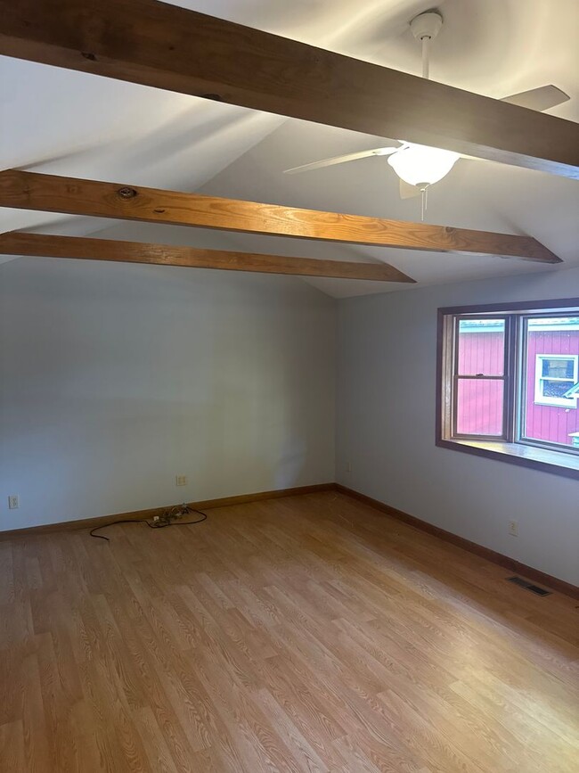 Building Photo - Charming Newly Renovated 3-Bedroom Home fo...