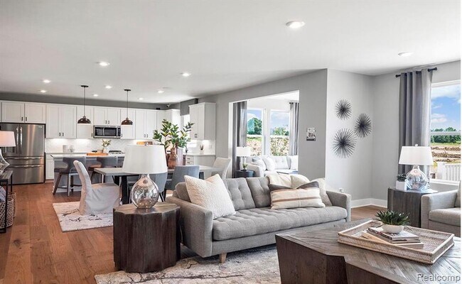 Building Photo - 59579 Schuss Gully Dr