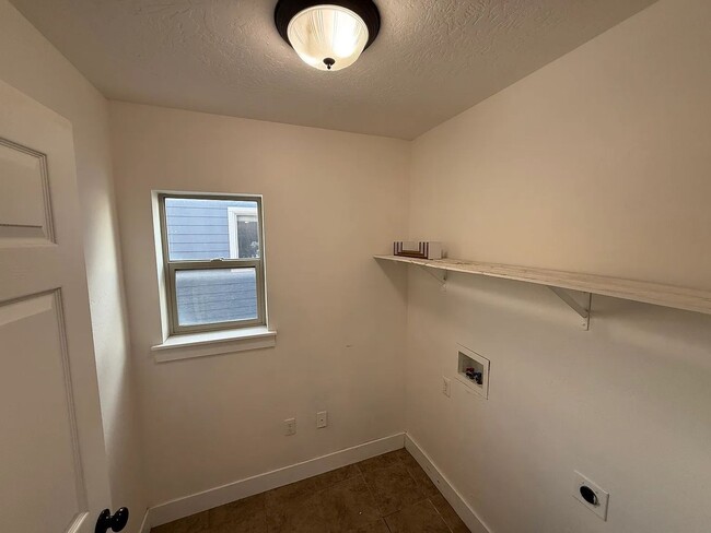 Building Photo - Beautiful Home in Lehi Traverse Mountain on Quiet Cul De Sac