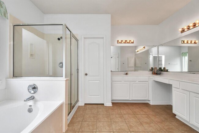 Building Photo - 17734 Sunset River Ln
