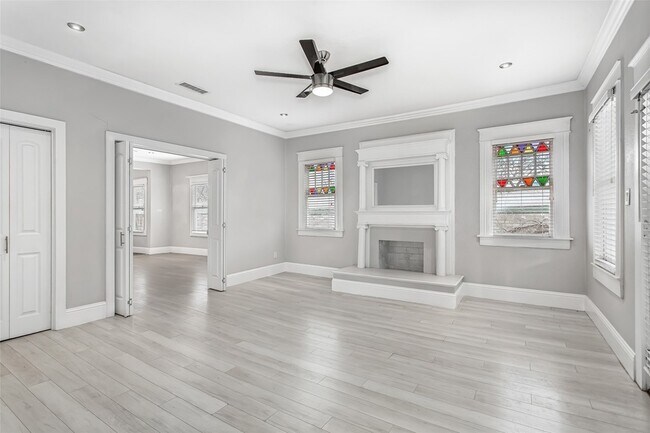 Building Photo - 4719 Junius St