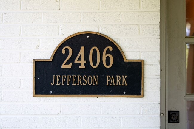Building Photo - 2406 Jefferson Park Ave