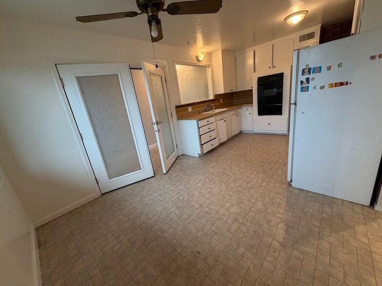 Building Photo - 614 Rincon Rd