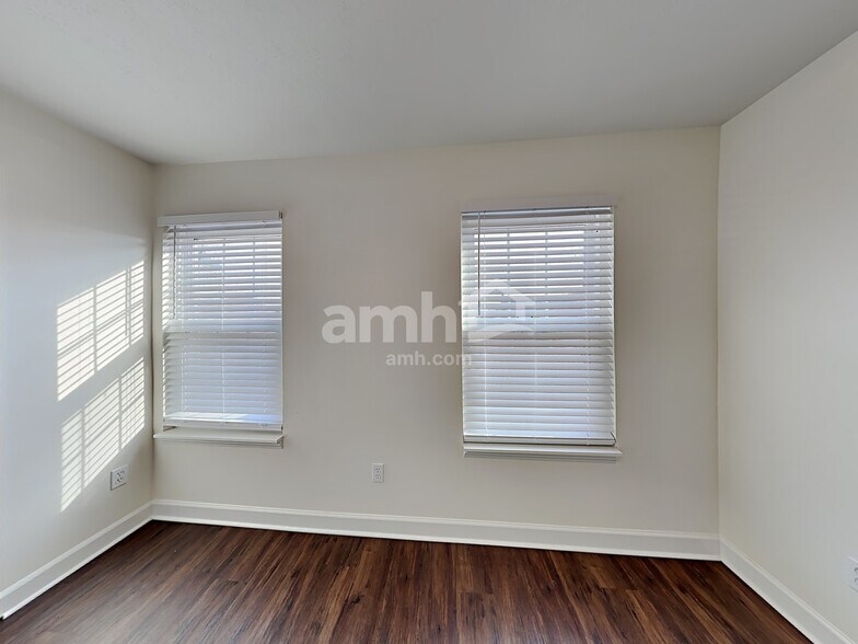 Building Photo - 12628 Brookhaven Dr