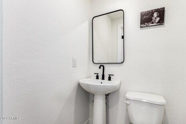 Building Photo - 3034 N 39th St