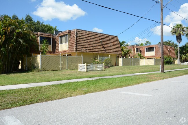 Primary Photo - 3401 SW Cornell Ave