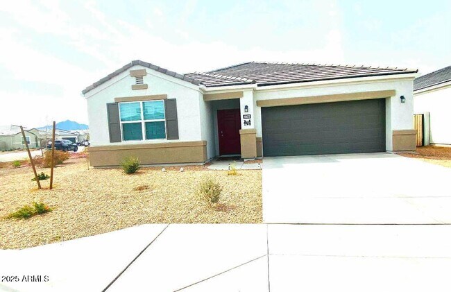 Primary Photo - 10622 S 52nd Ln
