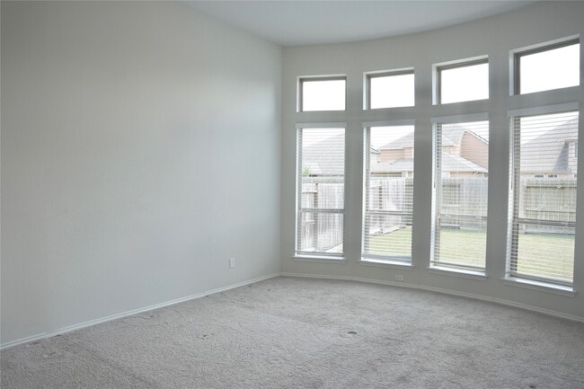 Building Photo - 24727 Tanoureen Dr