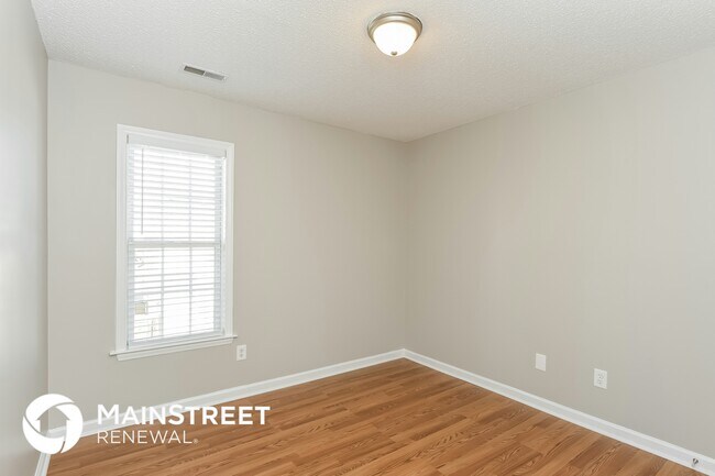 Building Photo - 4708 Valley Stream Dr