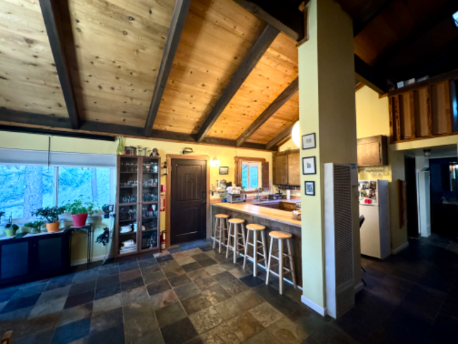 Building Photo - 355 Tramway Dr