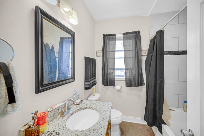 Building Photo - 7828 S Winchester Ave