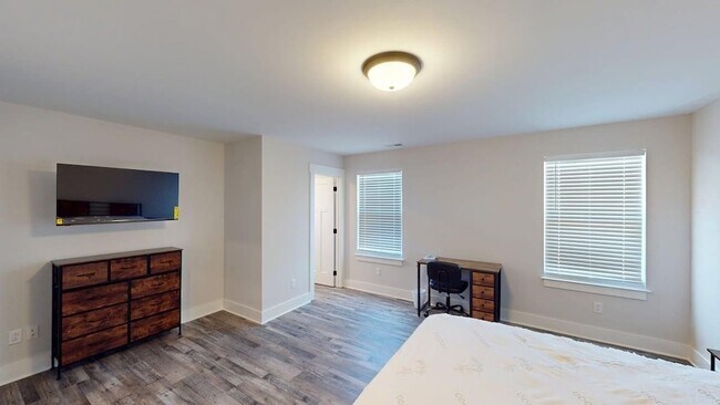 Building Photo - 2315 Gold Valley Dr