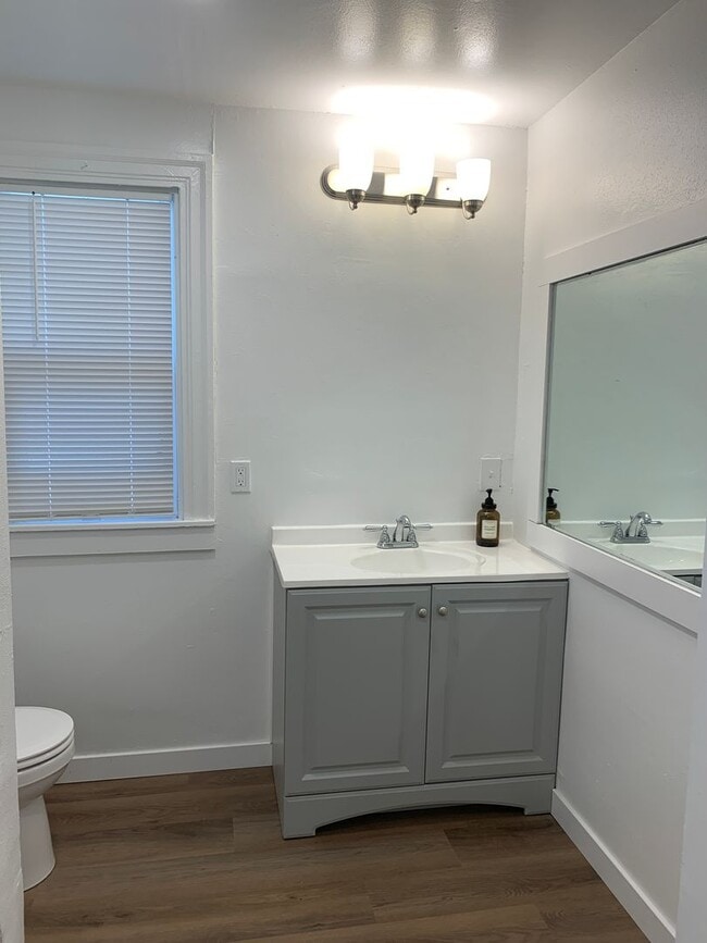 Building Photo - Charming 3-Bedroom Home for Rent