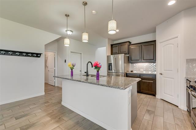 Building Photo - 9905 Wynndel Trl