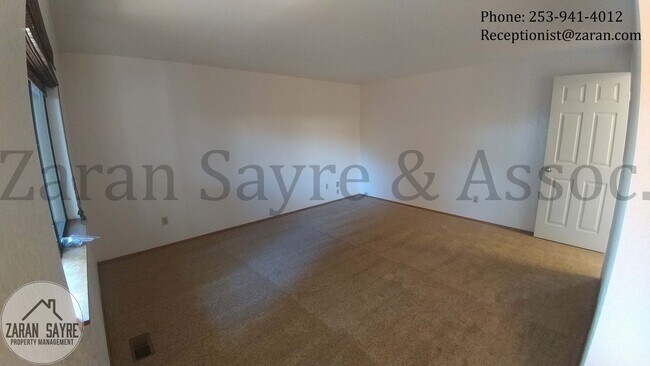 Building Photo - 386 - Beautiful Tri-level Home