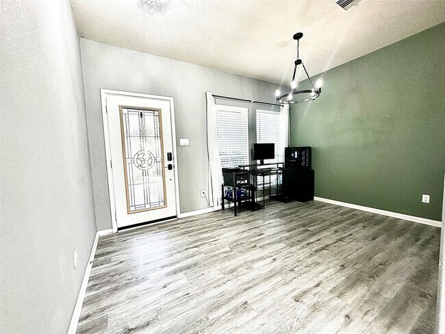 Building Photo - 15218 Loys Coves Ct