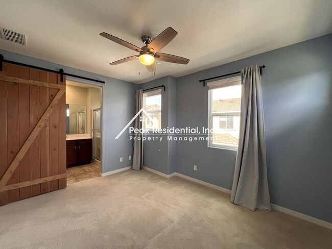 Building Photo - Updated 3bd/3ba North Natomas Townhouse
