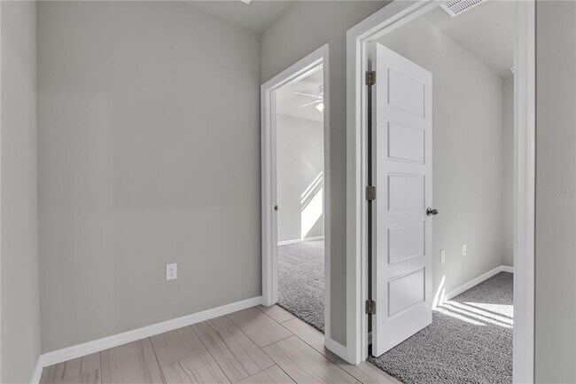 Building Photo - 44254 Frontier Dr