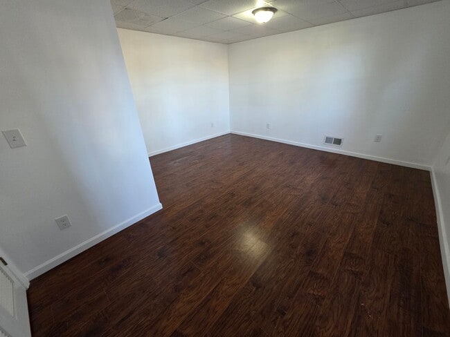 Building Photo - 83 Hudson St