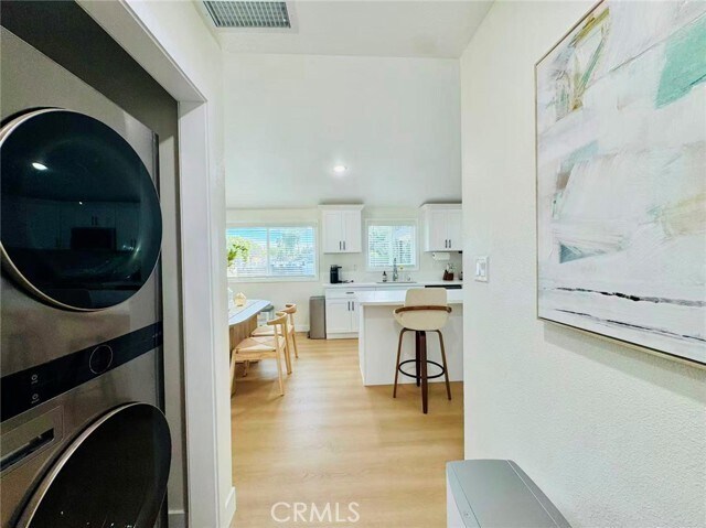 Building Photo - 1741 Warwick St