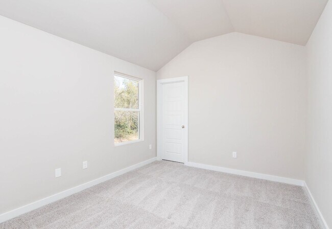 Building Photo - Beautiful 5 Bedroom, 2.5 Bath New Construc...