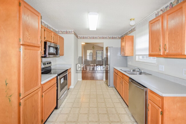 Building Photo - 312 Harts Ford Way