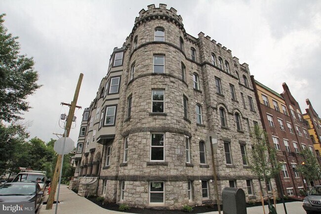 Building Photo - 400 S 45th St