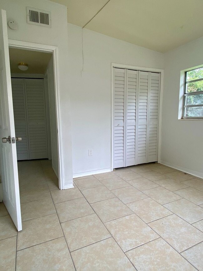 Building Photo - 3 Bedroom Home Now Available for Rent