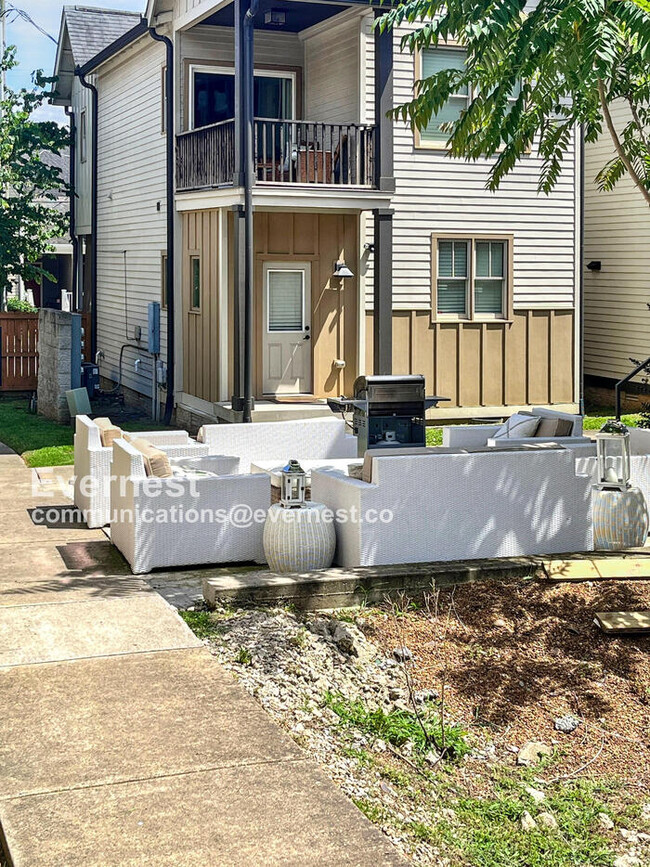 Building Photo - 1501D 9th Ave N