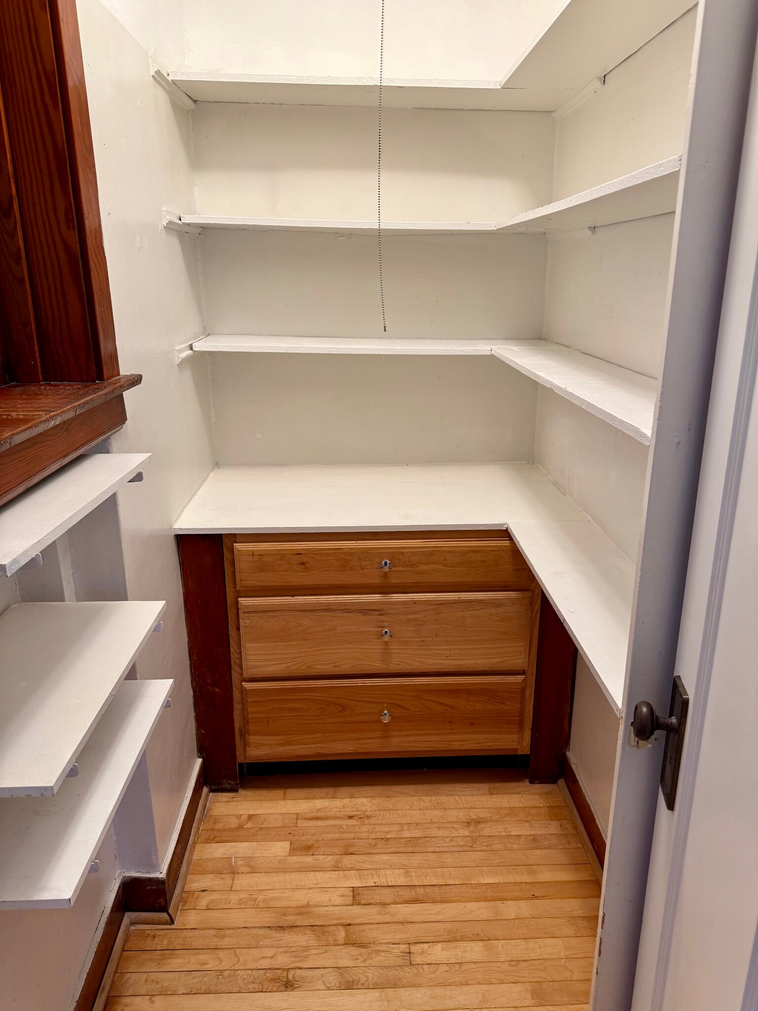 Walk in Pantry connected to kitchen - 5336 W Dakin St