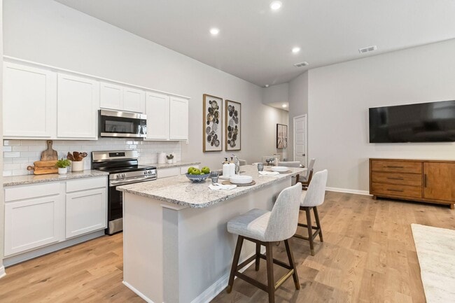 Building Photo - Brand New Amanda Park Townhome | 3 Bed, Private Yard & Modern Finishes