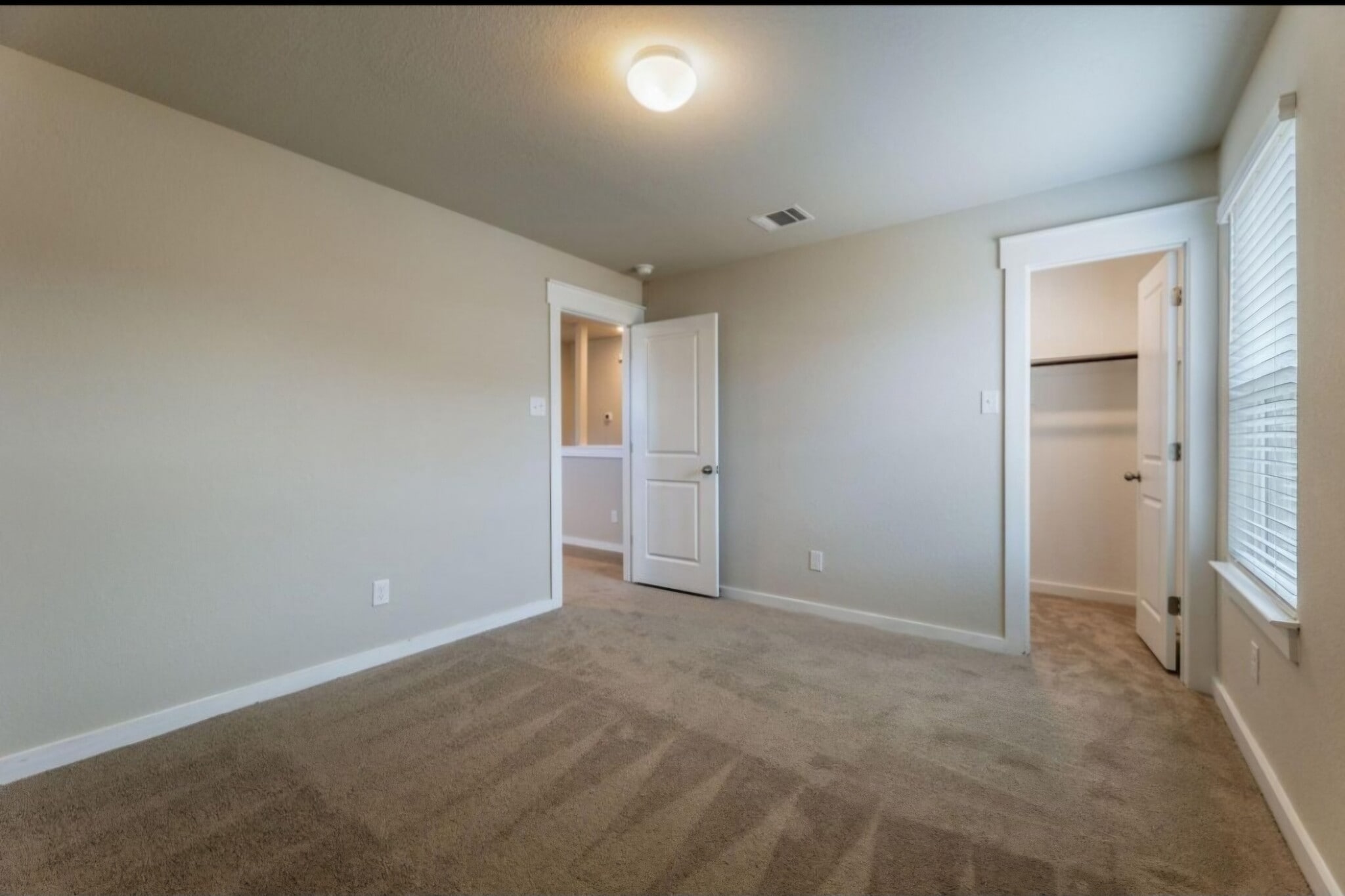 Building Photo - 1527 Fenton Hill Dr