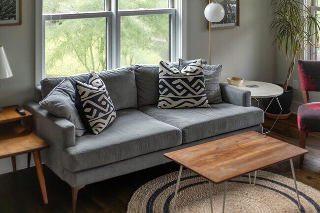 Building Photo - 810 Ethel St