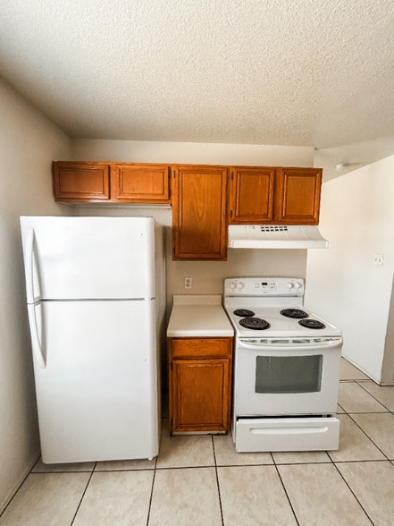 Building Photo - 1808 Windward Dr