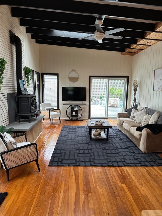 Building Photo - 581 Bayberry Walk