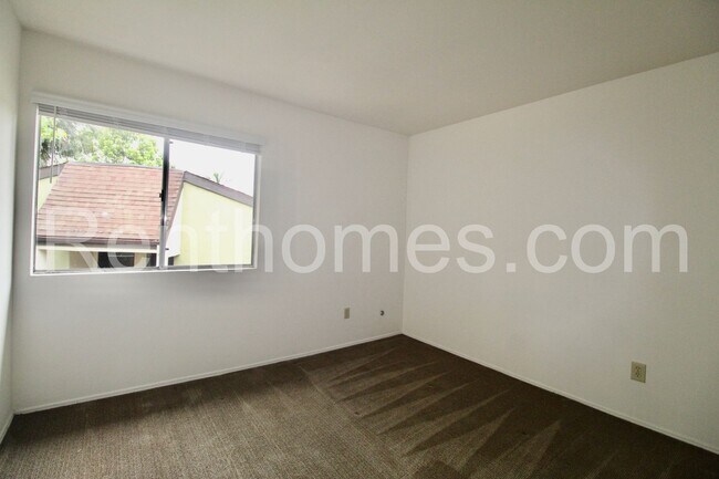 Building Photo - Mission Valley, 7958-E Mission Center Ct, Centrally Located, Community Pool and Spa!