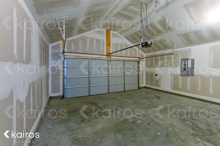 Building Photo - 100 Mountain Holly Rd