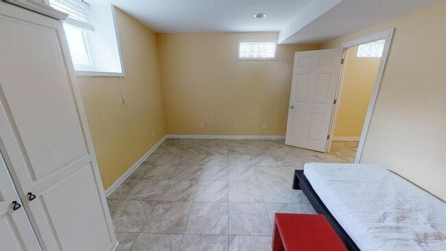 Building Photo - 292 Sandrock Ct