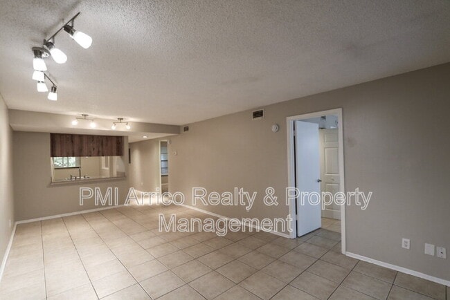 Building Photo - 4957 Puritan Cir