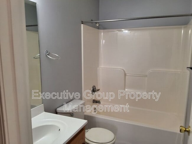 Building Photo - 103 Hurstfield Dr