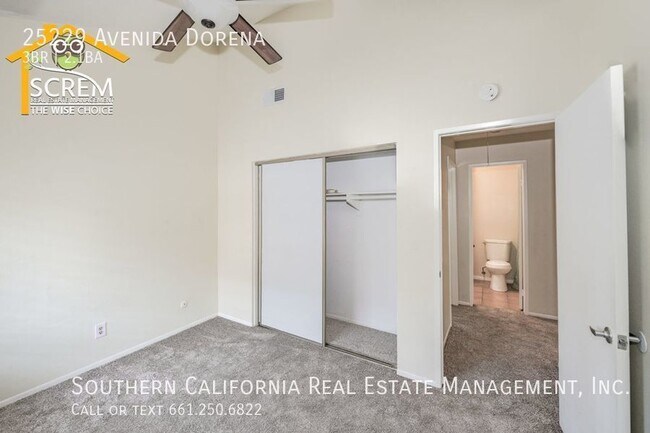 Building Photo - 25229 Ave Dorena